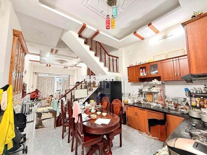 🏡 NHÀ 3 TẦNG ĐÚC BTCT – Ô TÔ ĐỖ CỬA – HẺM THÔNG KHẮP NGÃ 🚗