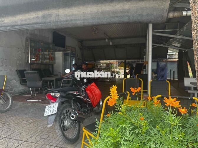 Sang quán Cơm, cafe Ga Sóng Thần