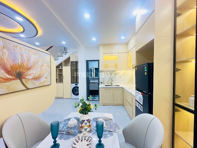 Siêu phẩm Sát Mt Trương Quốc Dung - Nguyễn V Trổi, ~40m2,,4 tầng, 3PN