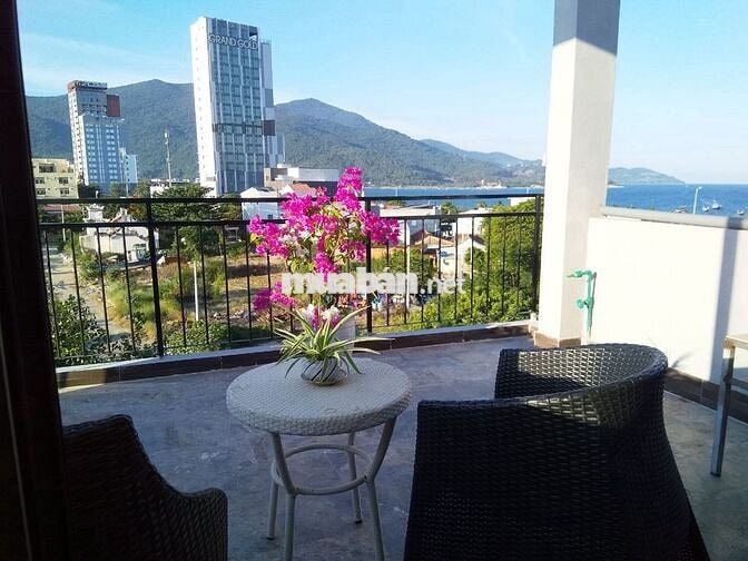 Căn hộ view biển full nội thất sát bãi tắm Mân Thái