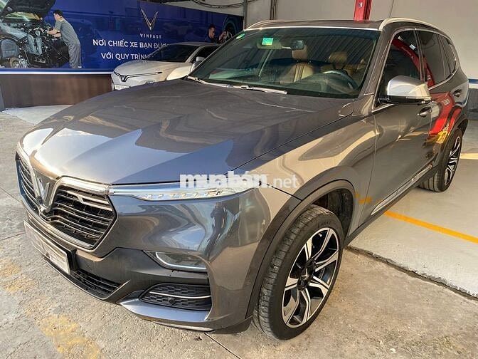 VinFast Lux SA2.0 2019 Premium Xám
