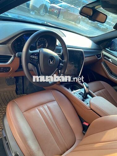 VinFast Lux SA2.0 2019 Premium Xám
