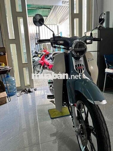 Honda Super Cub C125 2025 500 km Xanh kem