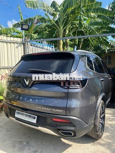 VinFast Lux SA2.0 2019 Premium Xám