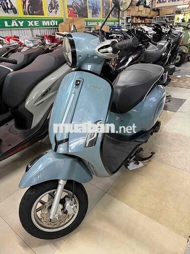 Esperro Vespa 2023 Xám xanh 2000 km mới keng