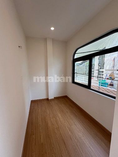 BÁN SIÊU PHẨM NHÀ 2 TẦNG SÁT BIỂN , HÀ KHÊ THANH KHÊ ĐÀ NẴNG .
