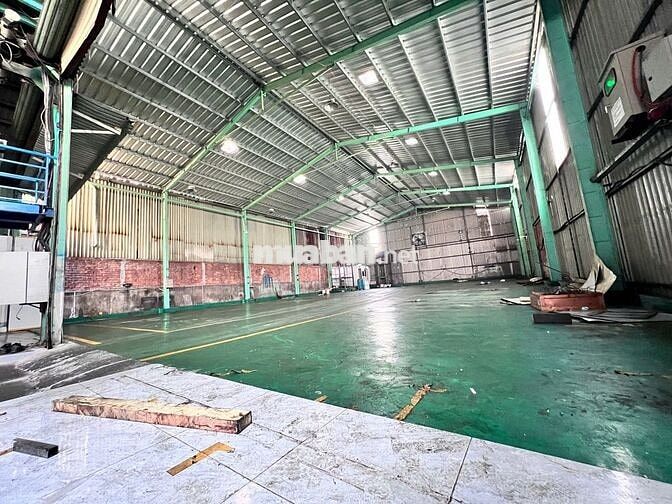 KHO XƯỞNG 1200m² MẶT TIỀN TL10, ĐỨC HÒA ĐÔNG CÓ CẨU TRỤC 10 TẤN