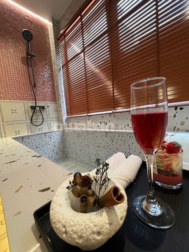 BÁN SIÊU PHẨM NHÀ 2 TẦNG SÁT BIỂN , HÀ KHÊ THANH KHÊ ĐÀ NẴNG .