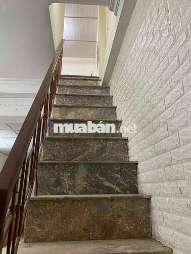 Cho thuê nhà riêng ngõ 179 Vĩnh Hưng - 35m2 - 2 tầng