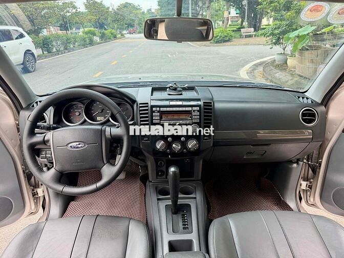 Ford Everest 2015 Limited 4x2 - 128000 km