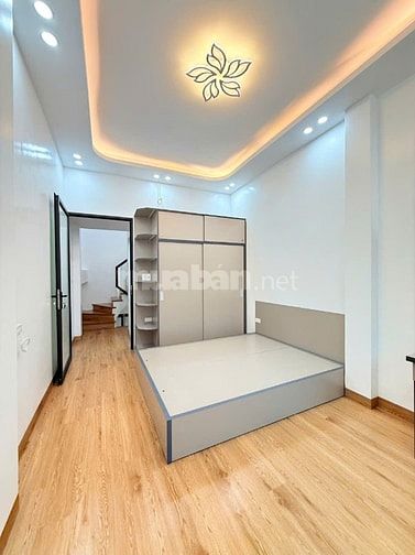 Bán nhà Ngõ 4m phố Hoàng Quý về ở ngay