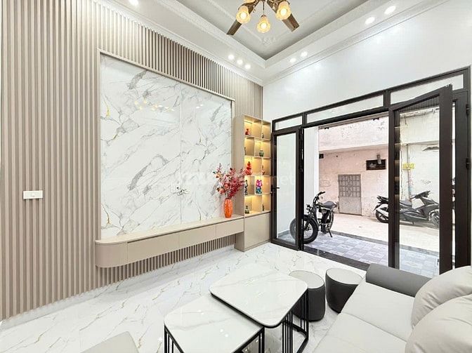 Bán nhà Ngõ 4m phố Hoàng Quý về ở ngay