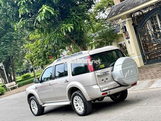 Ford Everest 2015 Limited 4x2 - 128000 km