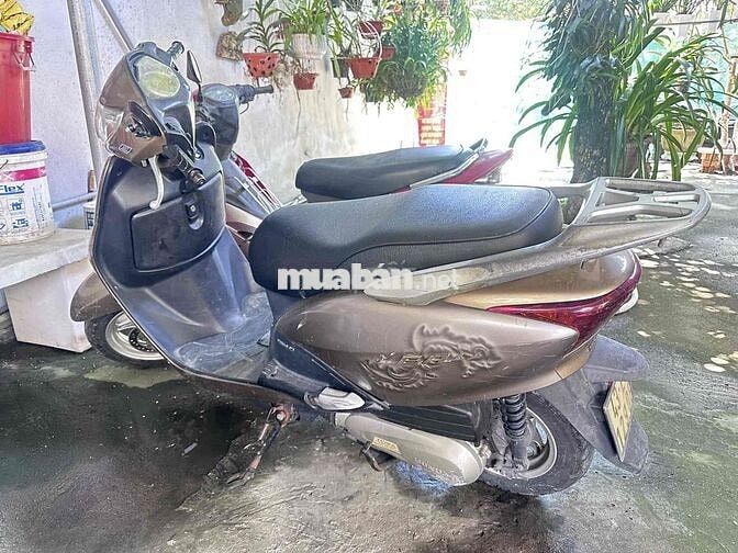Honda Lead 2012 Vàng đồng 3D