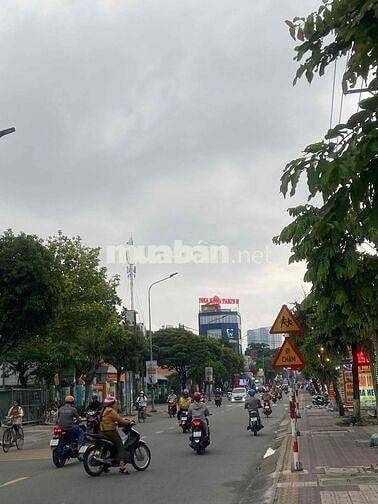 BÁN MẶT TIỀN KINH DOANH CHỢ DT 120m NGANG 5 TẠI DĨ AN BÌNH DƯƠNG