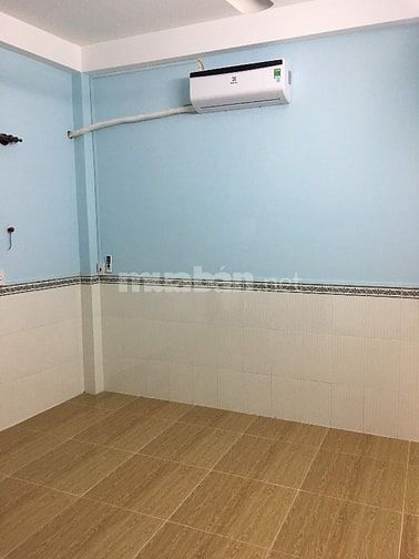 Phòng trọ 20m2 ngay Vạn Hạnh Mall Q.10, KDC an ninh, giờ giấc tự do.