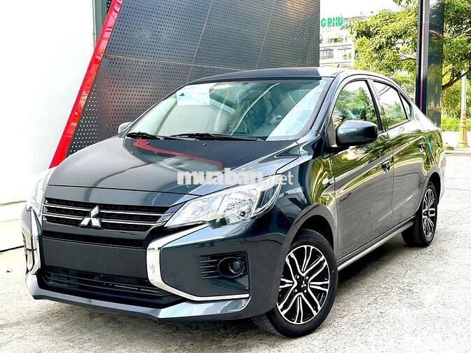 Mitsubishi Attrage MT Trắng