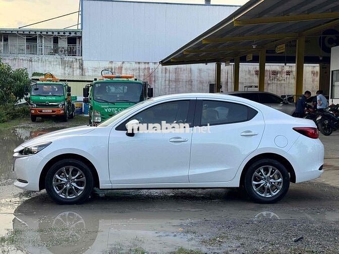 Mazda 2 AT 2022 - 25.000km