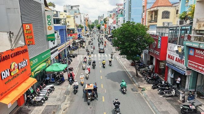 Bán nhà mặt tiền kinh doanh đường Tô Hiến Thành, Phường Hòa Hưng, HCM