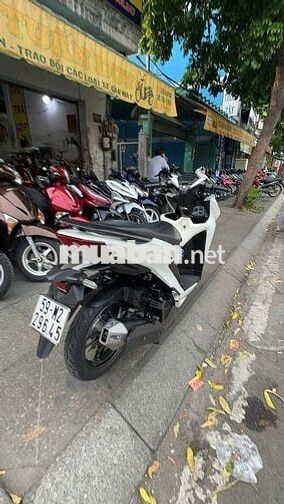 Honda Vario 150 2019 Trắng Mới 90%