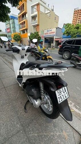 Honda SH 125 2025 Trắng Đã sử dụng