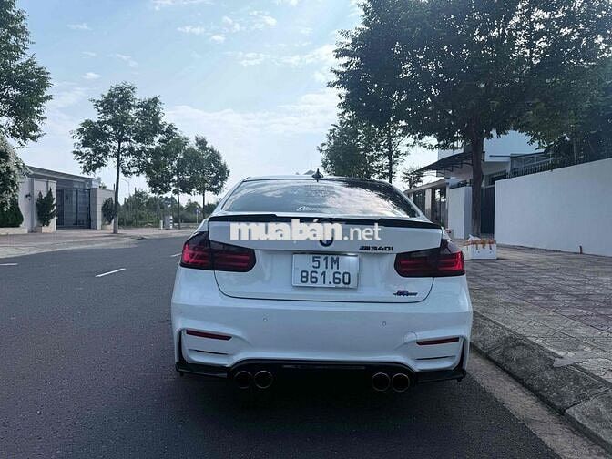 BMW 320i Trắng Tự động