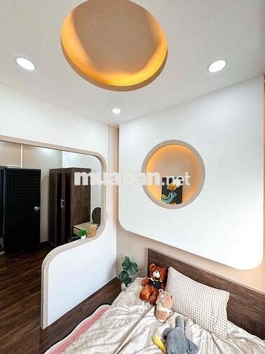 2 PHÒNG NGỦ - 1 PHÒNG KHÁCH - CỬA SỔ Full Nội thất