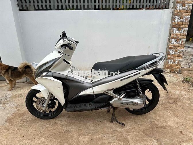 Honda Air Blade 2012 Trắng Êm ngon