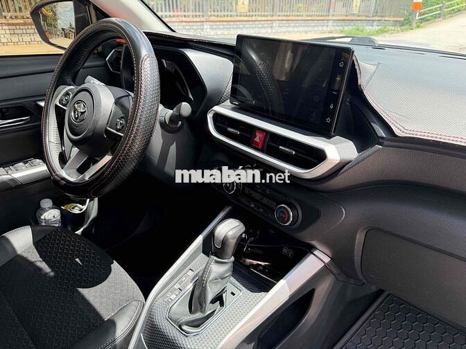 Toyota Raize 1.0 Turbo 2023 Đen 8000 km