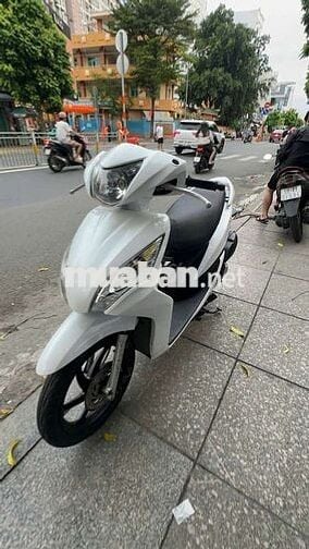 Honda Vision 2014 màu Trắng