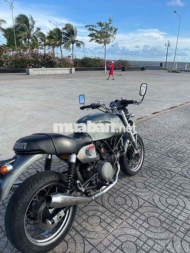 Ducati GT1000 Xám
