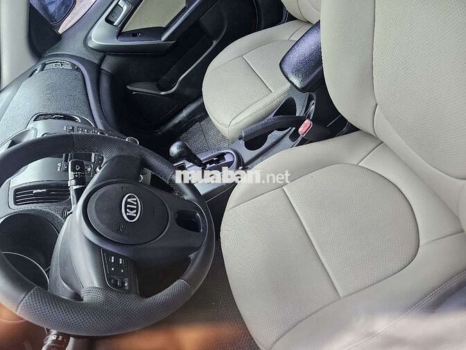 Kia Cerato 2010 Trắng