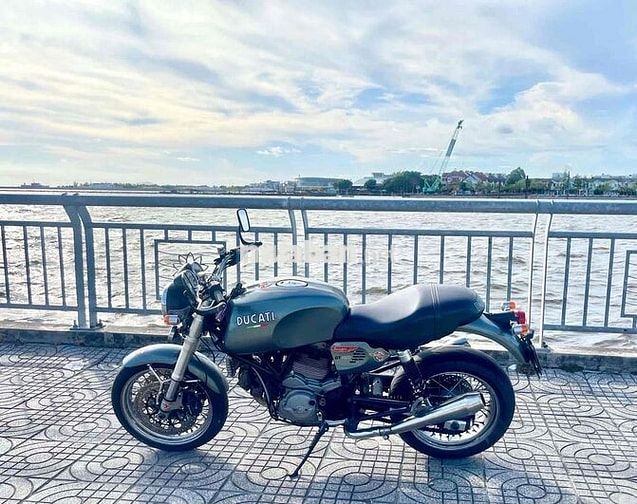 Ducati GT1000 Xám