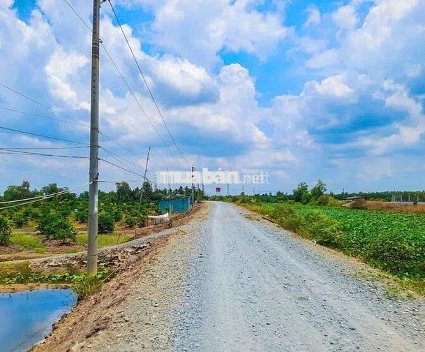 quá đẹp, chỉ 590tr sở hữu 500m2 đất vườn chuyển thổ view kênh