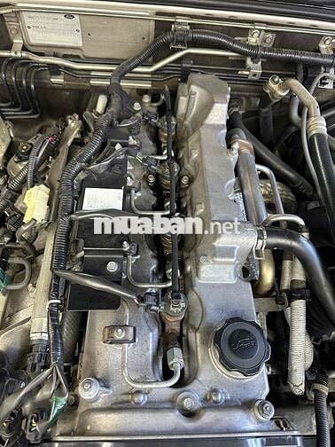 Ford Everest 2010 2.5L 4x2 MT - 100000 km