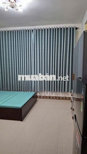 Phòng cho thuê đầy đủ tiện nghi tại trung tâm Q.3, có lối đi riêng