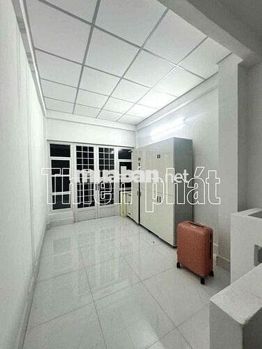 Mặt tiền  Nguyên căn ở và kinh doanh tốt Tân hưng