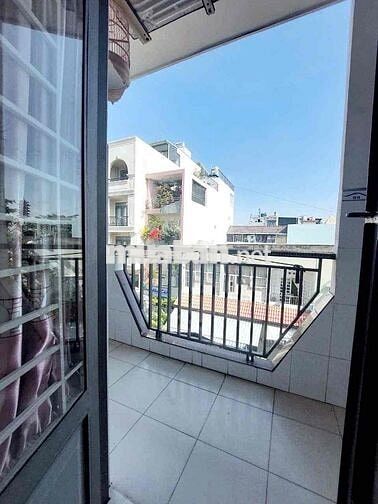 Cho Thuê Phòng Gác Giá Rẻ Ban Công Gần Luỹ Bán Bích, Vườn Lài Tân Phú