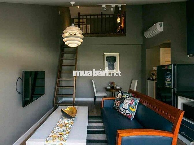 CHDV full nội thất duplex cao không đụng đầu ngay công viên HVT