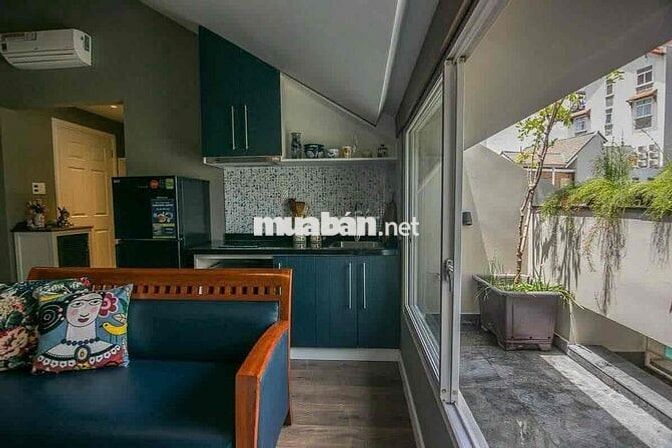 CHDV full nội thất duplex cao không đụng đầu ngay công viên HVT
