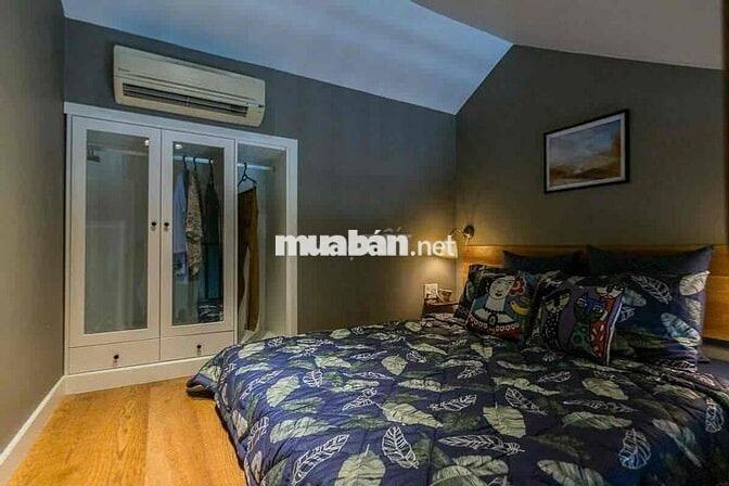 CHDV full nội thất duplex cao không đụng đầu ngay công viên HVT