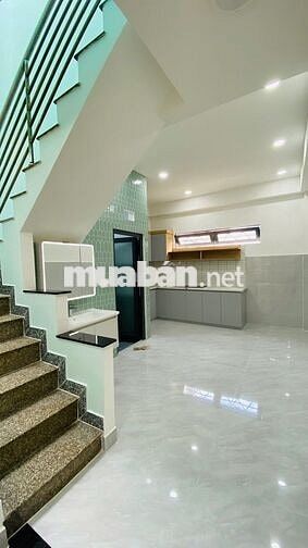 4 TỶ NHỈNH NHÀ 2 TẦNG ĐƯỜNG SỐ 8 LÊ VĂN QUỚI *DT 4X10 * HẺM THÔNG 