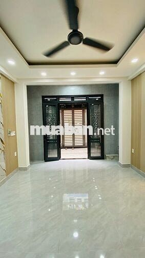 4 TỶ NHỈNH NHÀ 2 TẦNG ĐƯỜNG SỐ 8 LÊ VĂN QUỚI *DT 4X10 * HẺM THÔNG 