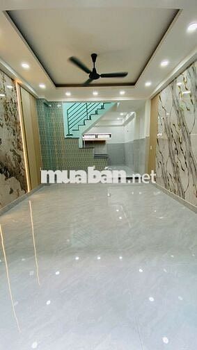 4 TỶ NHỈNH NHÀ 2 TẦNG ĐƯỜNG SỐ 8 LÊ VĂN QUỚI *DT 4X10 * HẺM THÔNG 