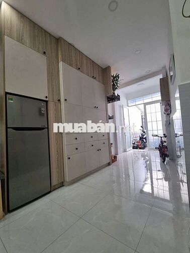 Nhà nhỏ xinh phù hợp cho 2 vợ chồng và 2 con nhỏ