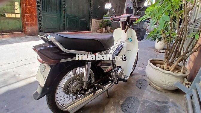Honda Dream Thái màu Nâu