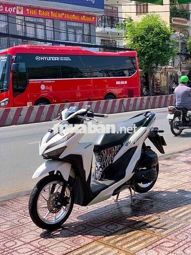 Honda Vario màu Trắng