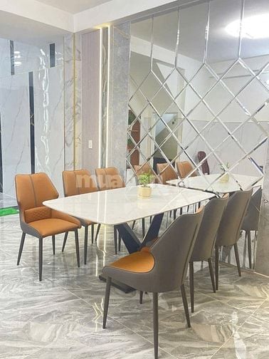 Bán nhà Phạm Văn Chiêu,có hđ thuê 17tr, hẻm oto 5m,gần chợ hạch Đà