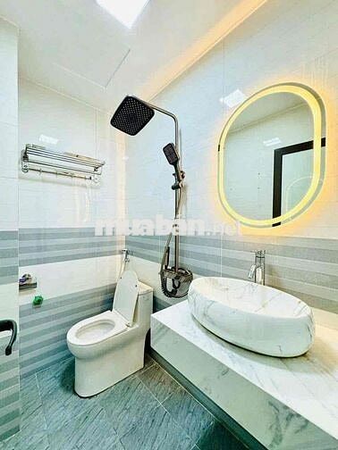 Cho thuê nhà riêng 4 tầng, 3 ngủ , 3wc ngõ 252 Tây Sơn, Đống Đa.