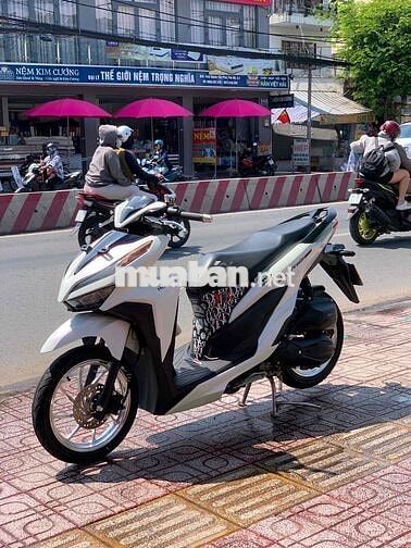 Honda Vario màu Trắng